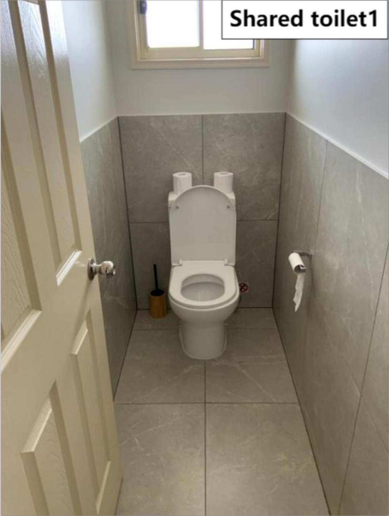 골드코스트 Shared House With Other Guests Near Shopping Center And Theme Parks 아파트 외부 사진