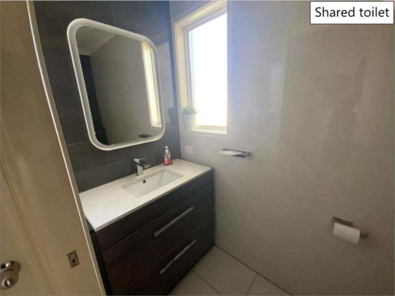 골드코스트 Shared House With Other Guests Near Shopping Center And Theme Parks 아파트 외부 사진